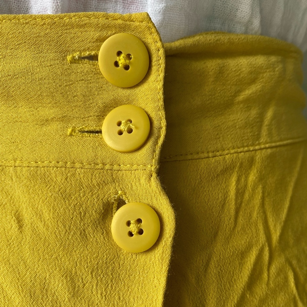 TIGERLILY MIDI SKIRT S8 sunflower yellow, front split. - Picture 3 of 7